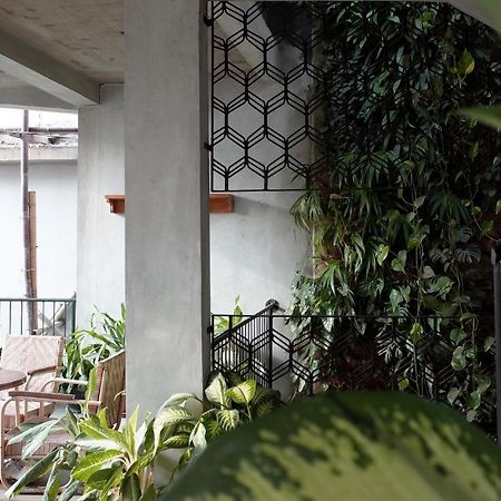Pawon Cokelat Guesthouse 요그야카르타 외부 사진