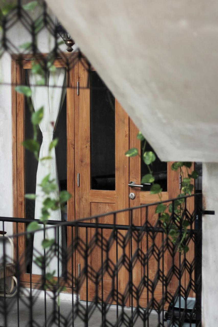 Pawon Cokelat Guesthouse 요그야카르타 외부 사진