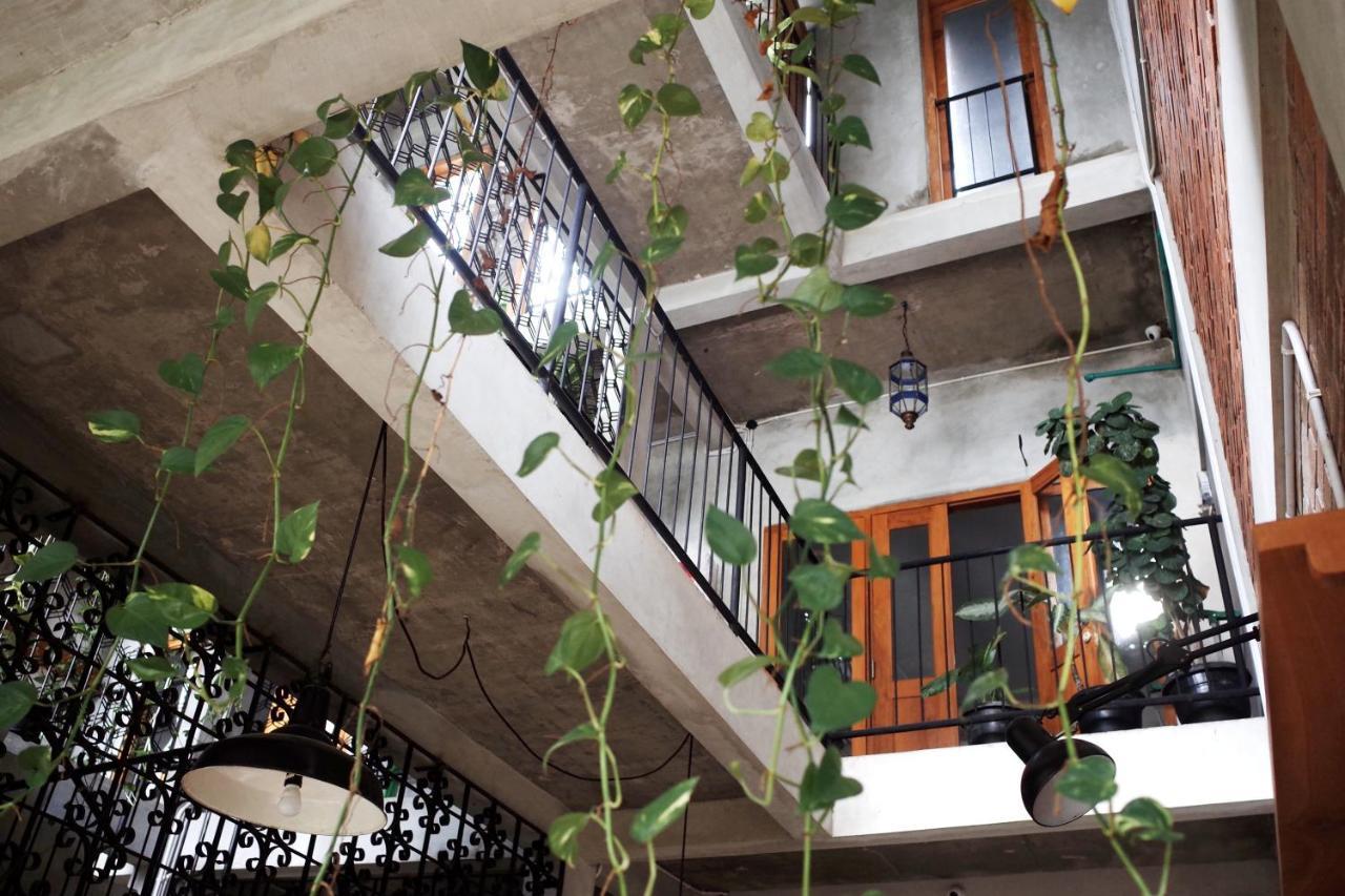 Pawon Cokelat Guesthouse 요그야카르타 외부 사진